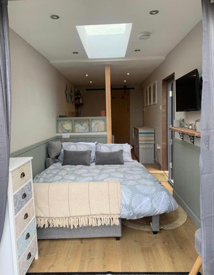 Meadow View - A Studio With Free Parking And A Sunny Terrace Lewes Extérieur photo