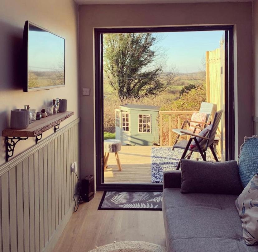 Meadow View - A Studio With Free Parking And A Sunny Terrace Lewes Extérieur photo