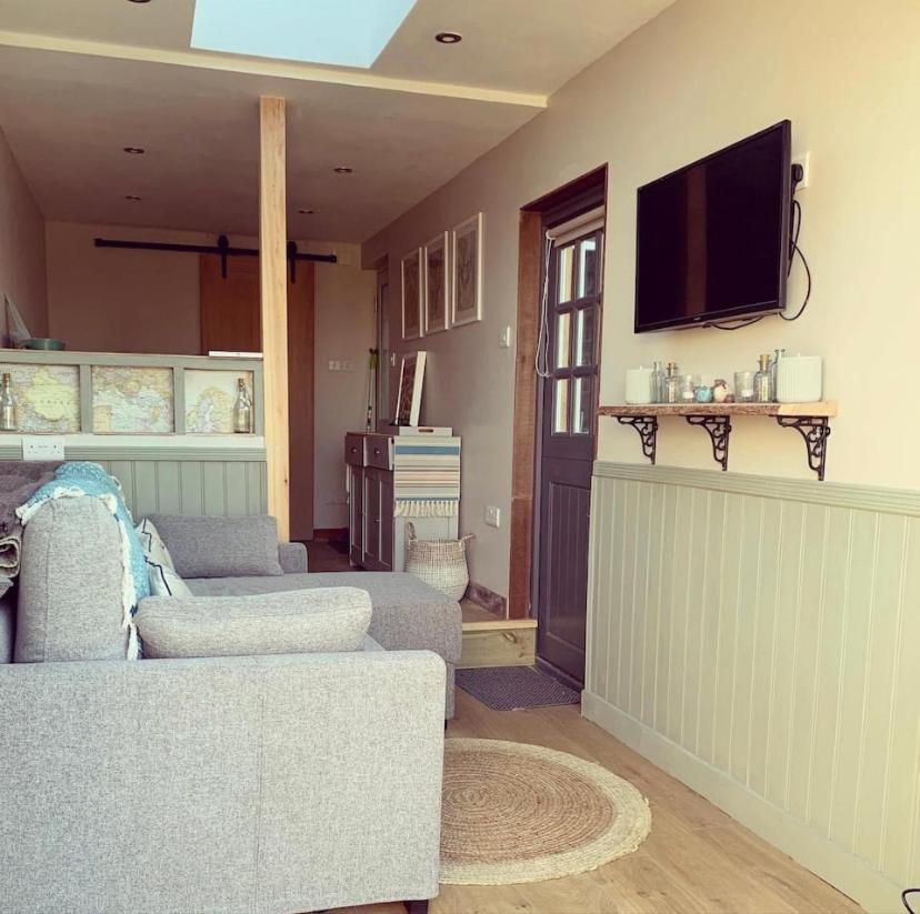 Meadow View - A Studio With Free Parking And A Sunny Terrace Lewes Extérieur photo